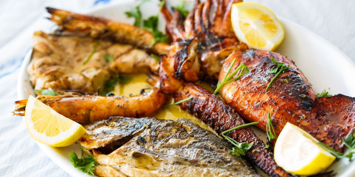 Grigliata di pesce* con salsa tartare 